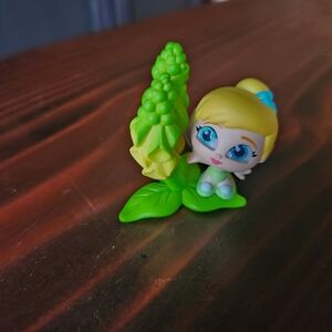 Disney Green and Yellow Playset Figure